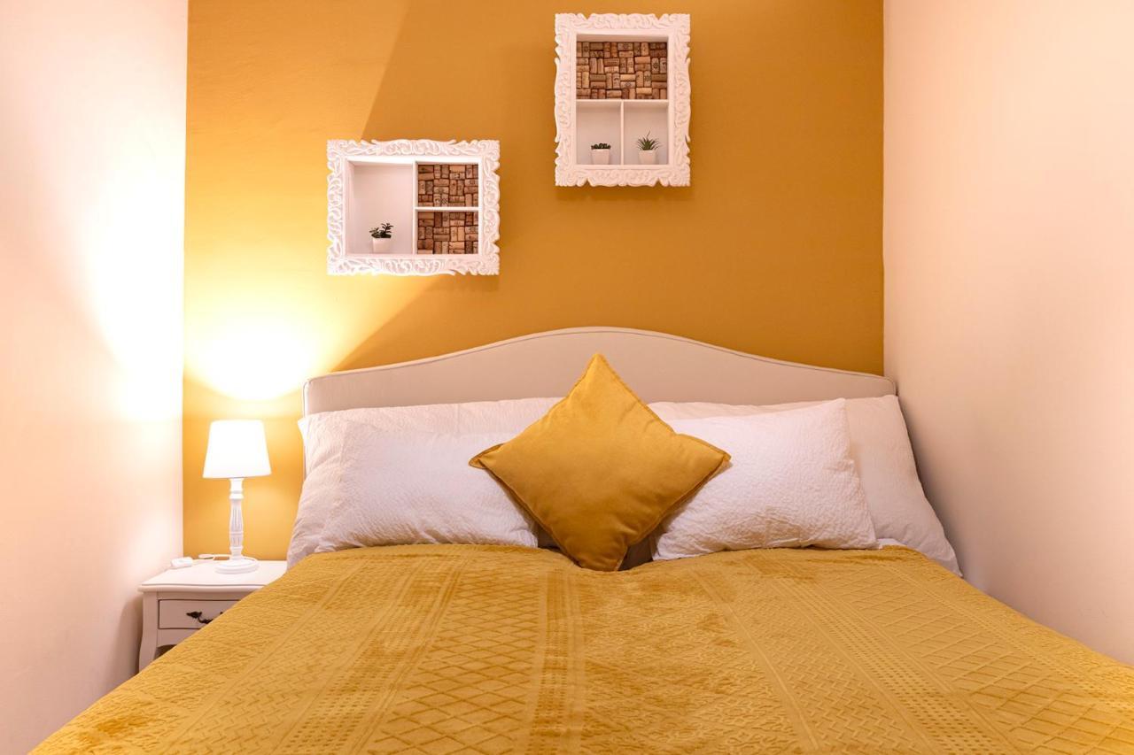 Cork Apartman Eger Bagian luar foto